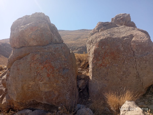 سنگ دوشاخ در گنج یابی